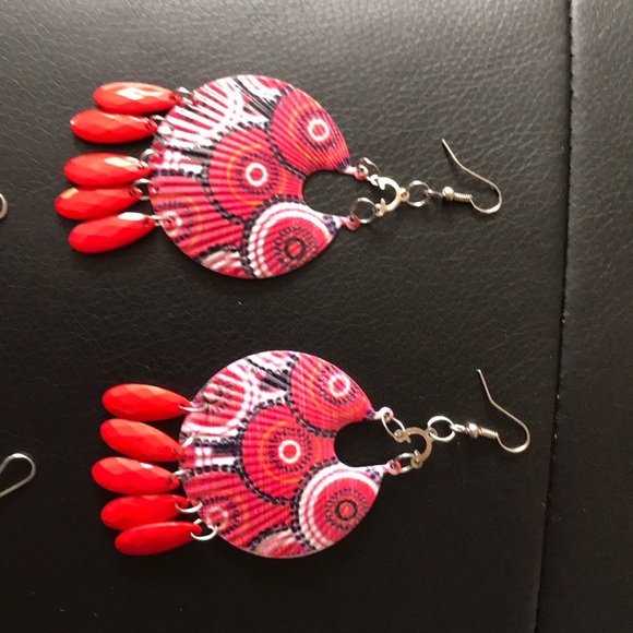 2 Earring Sets!! 💕 - Picture 2 of 3